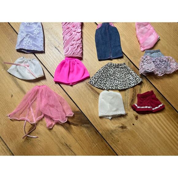 Lot of 19 Barbie Doll Skirts. Fashion. Prints. Mini. Long. Formal   VTG? - Picture 3 of 8